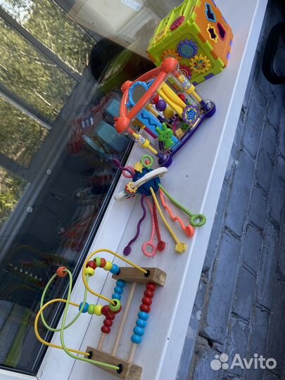 Развивающие игрушки для малышей