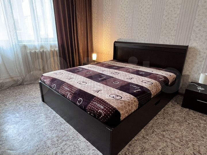 2-к. квартира, 58 м², 1/16 эт.