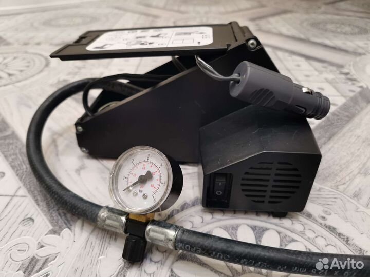 Автомобильный Воздушный компрессор (насос)