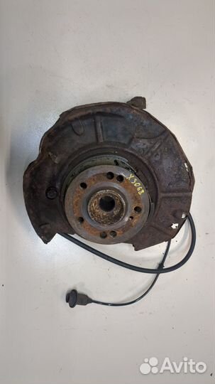 Ступица (кулак, цапфа) правая задняя Mercedes S W220