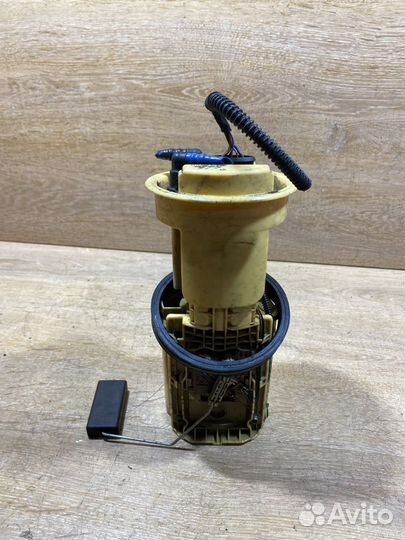 Насос топливный Volkswagen Caddy 3 дизель Арт. N18