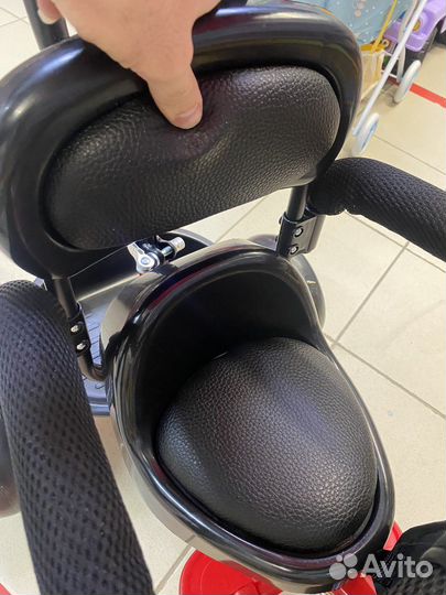 Велосипед трехколесный с ручкой