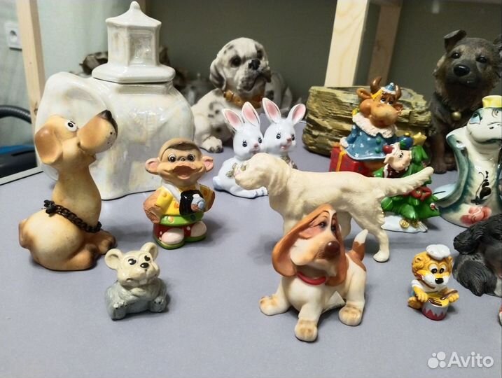 Статуэтки,фигурки