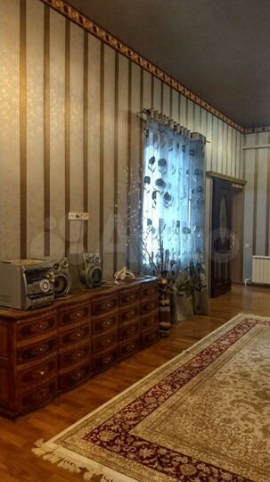 Дом 500 м² на участке 6 сот.