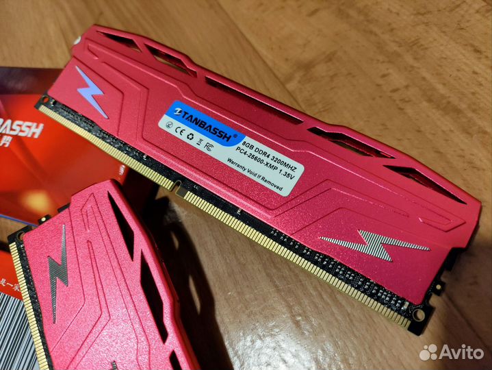 Оперативная память DDR4 3200 8GBx2 с XMP