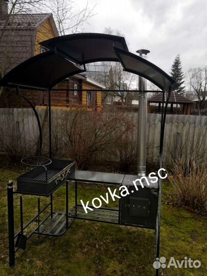 Мангал с крышей
