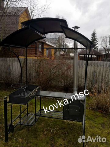 Мангал с крышей