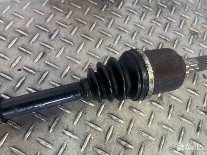 Привод передний правый Nissan Note E11 1.6 HR16DE