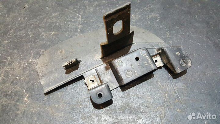 Брызговик задний правый Audi Q7 4L 4.2 BAR 06