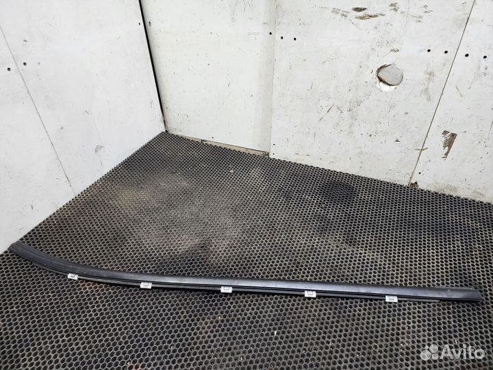 Молдинг двери задний правый Kia Ceed JD 2012-2018