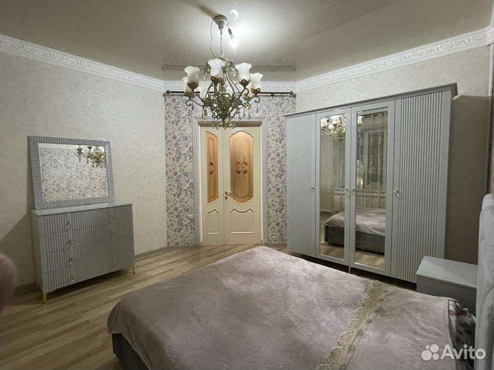 Шкаф