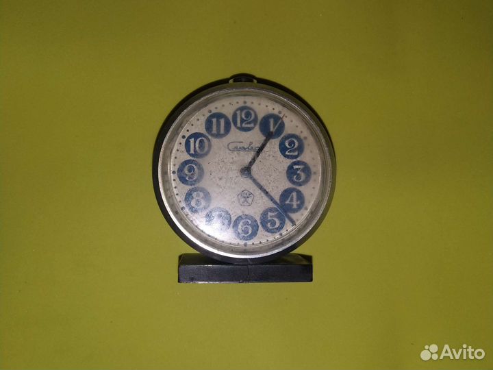 Часы будильник СССР
