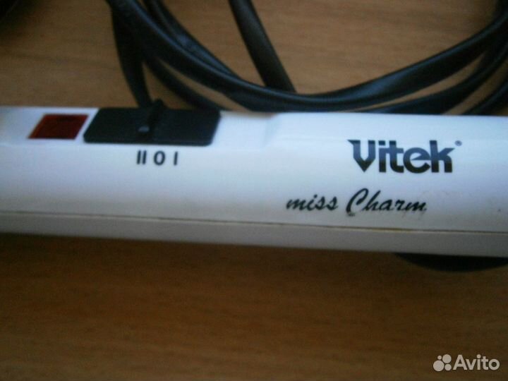 Электрощипцы (плойка) Vitek VT-1310 Miss Charm