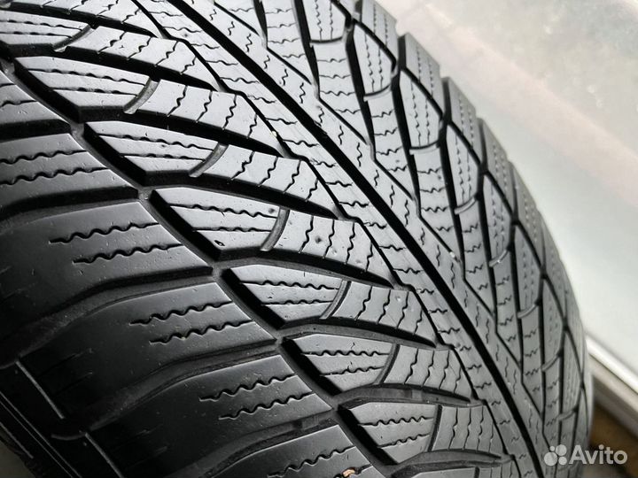 Goodyear UltraGrip 8 Performance 255/50 R19