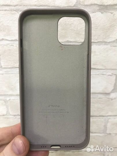 Кожаный чехол iPhone 13