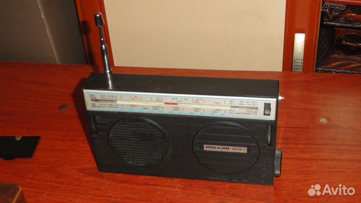 Радиоприемник Океан-214,Россия 303-1 СССР 2шт