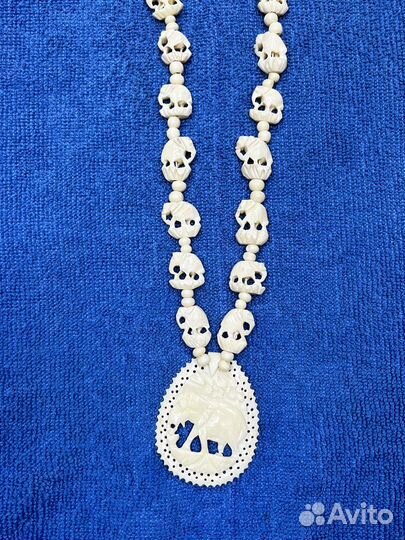 Бусы. Слоны. Кость