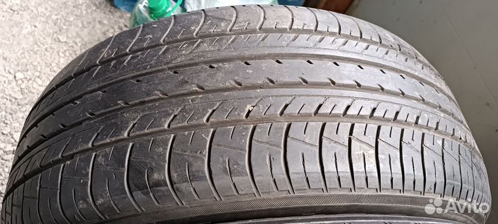 Yokohama BluEarth E70 215/55 R17 94V