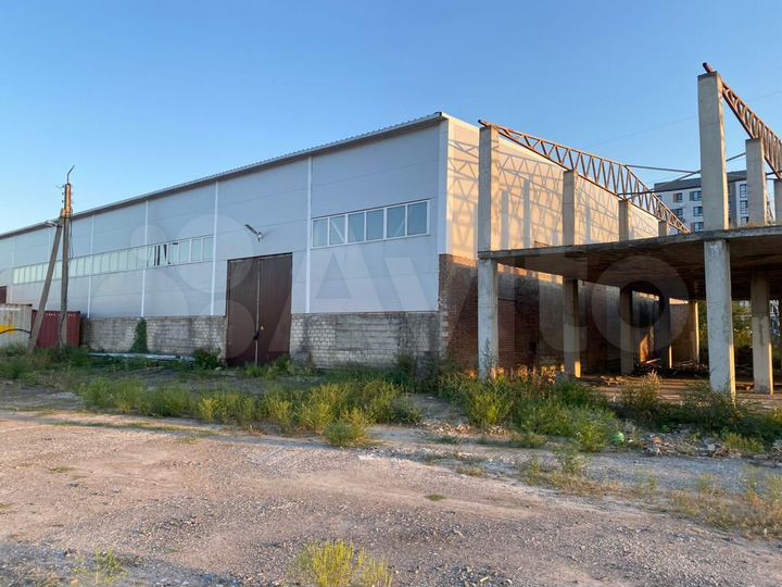 Нежилое помещение, 2700 м²