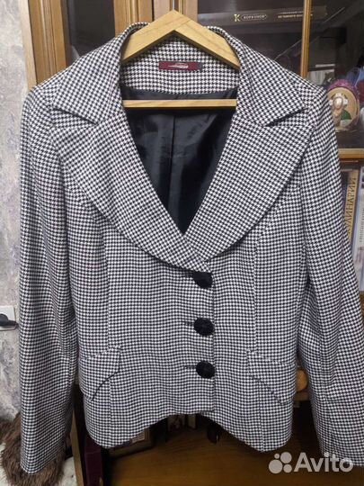 Пиджак женский 48-50 размер