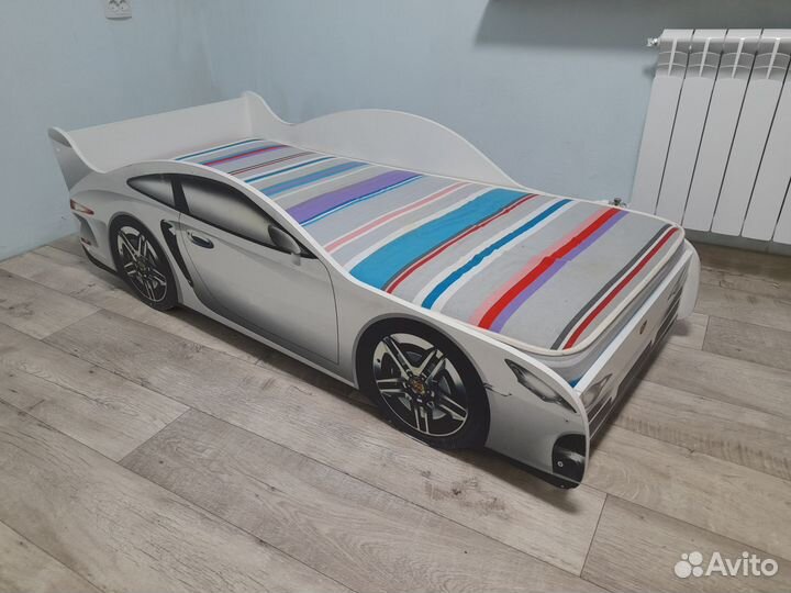 Кровать-машина детская с матрасом