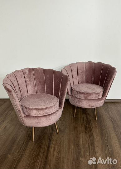 Диван ракушка в зону ожидания. В салон красоты