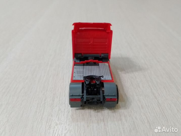 320) Тягач MAN F 2000