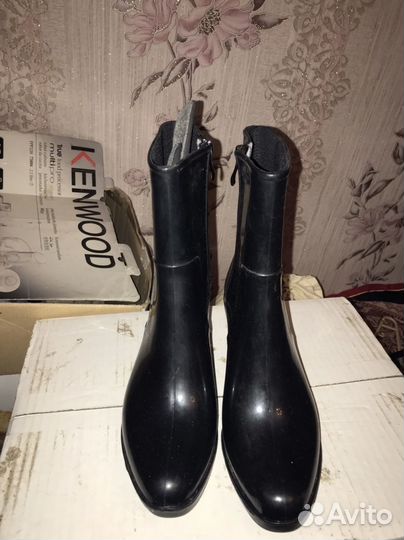 Женские, резиновые сапожки