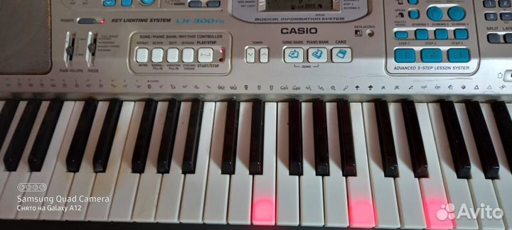 Синтезатор casio lk 300tv