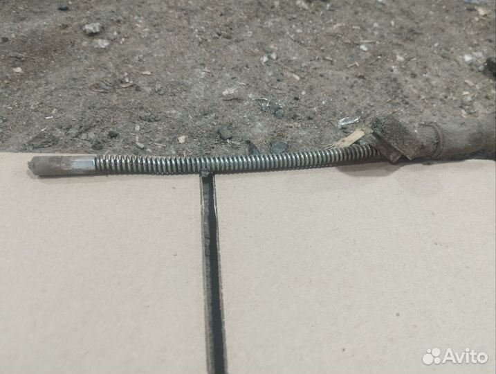 Трос ручника Toyota Fortuner 2