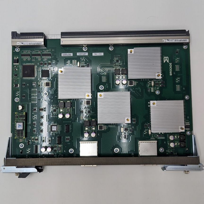 [40-0300195-12] Коммутатор Brocade