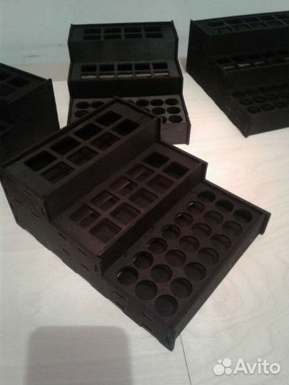 Чёрные подставки для духов