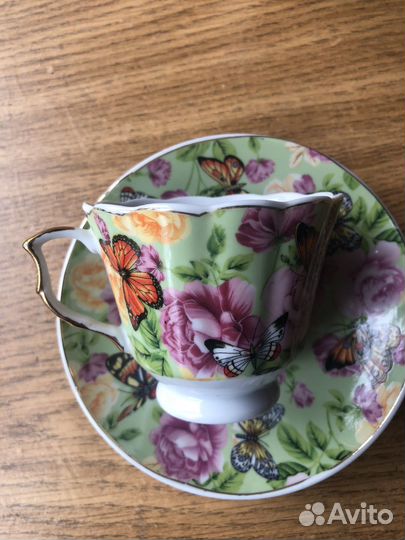 Чашка с двумя блюдцами Англия