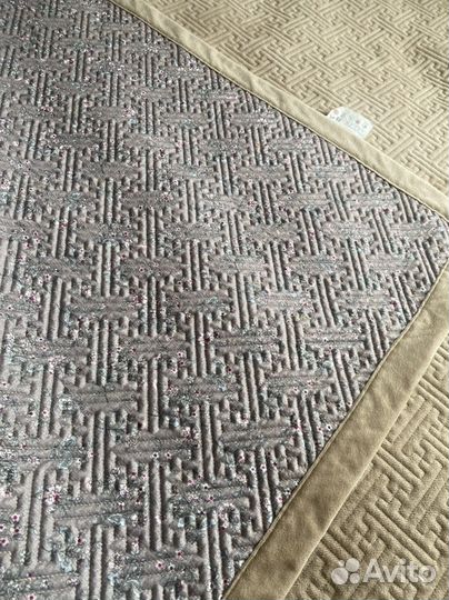 Двухсоронее покрывало