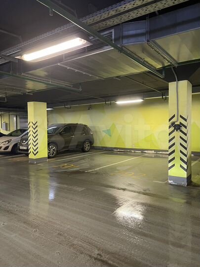 Машиноместо, 13 м²