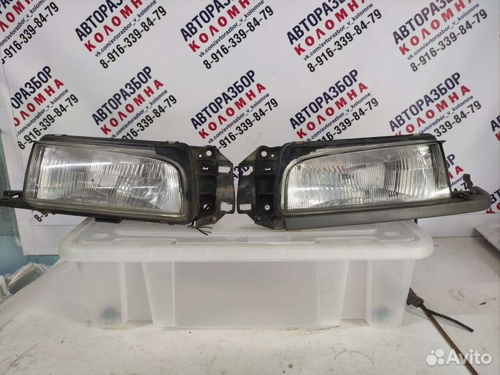 Комплект фар б/у Mazda 323