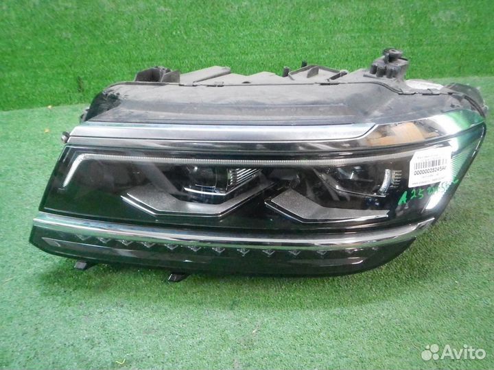 Фара левая Volkswagen Tiguan