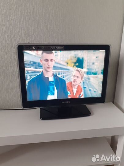 Телевизор Philips 19