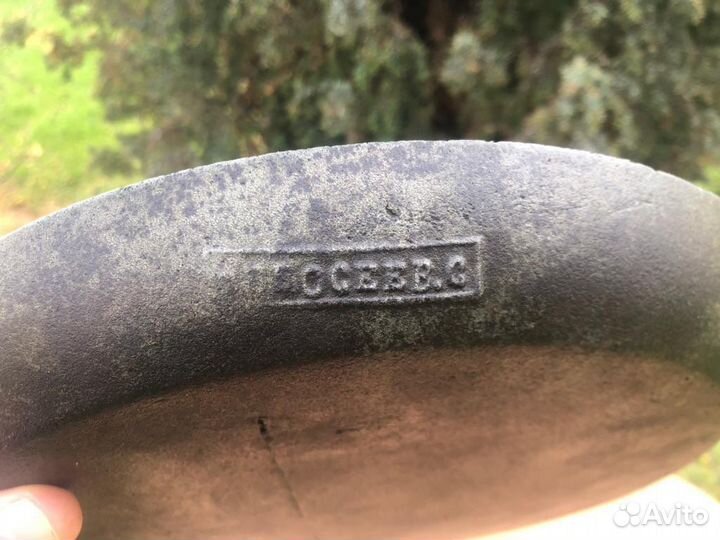 Старинная чугунная сковорода Касли