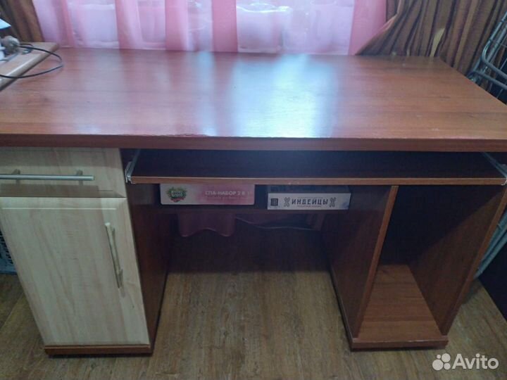 Компьютерный стол