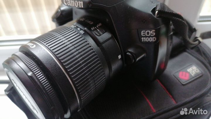 Зеркальный фотоаппарат canon