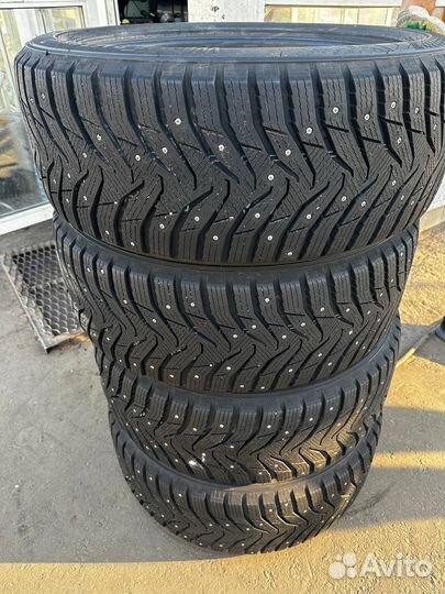Kumho WinterCraft SUV Ice WS31 265/50 R20 111T