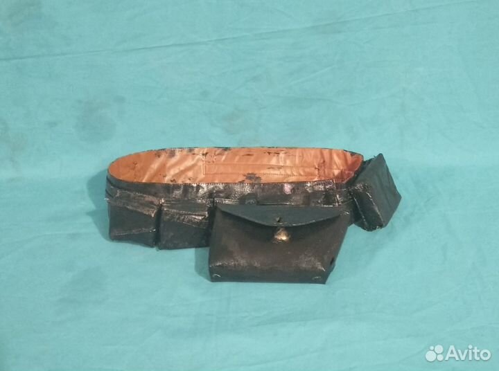 Пояс с сумками