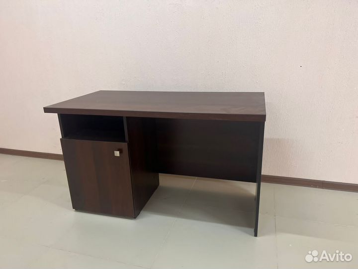 Письменный стол