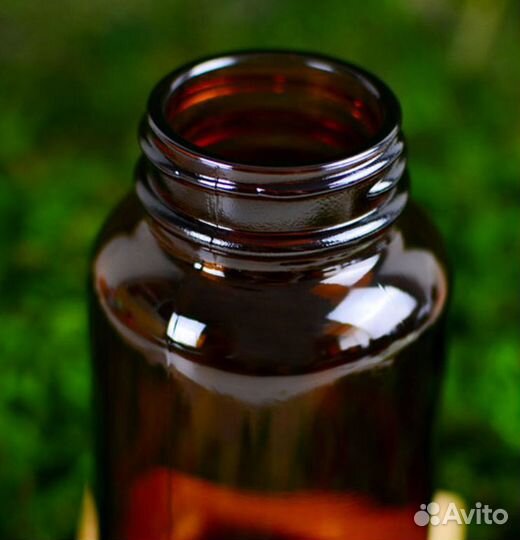 Банки из коричневого стекла