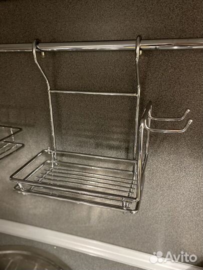 Железные полки