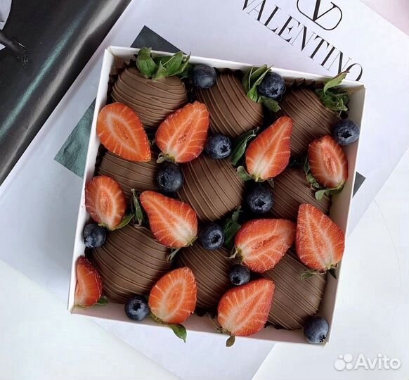 Клубника в шоколаде / подарок на любой праздник