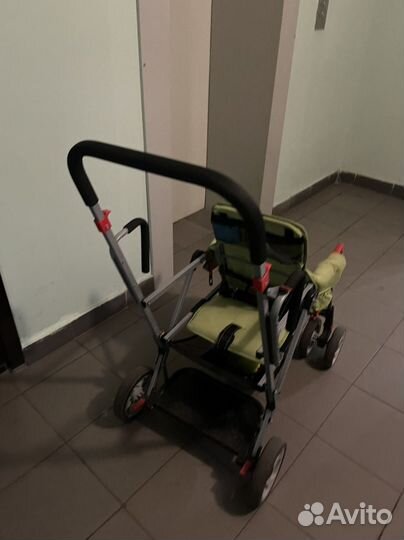 Прогулочная коляска Joovy Caboose для погодок