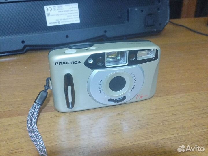 Пленочный фотоаппарат praktica p70