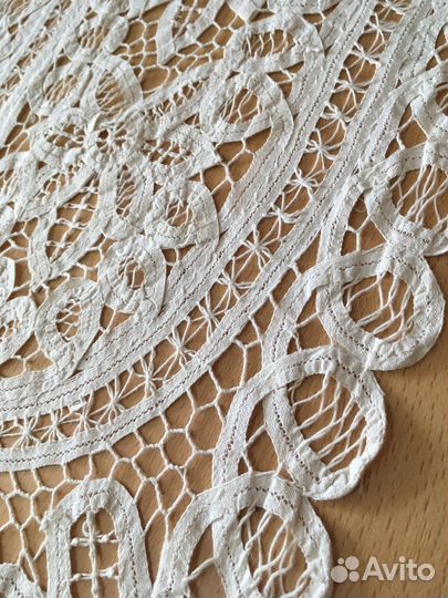 Дорожка, накомодник, салфетка